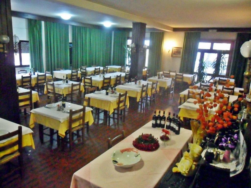 Albergo Giardino Бадья-Праталья Экстерьер фото